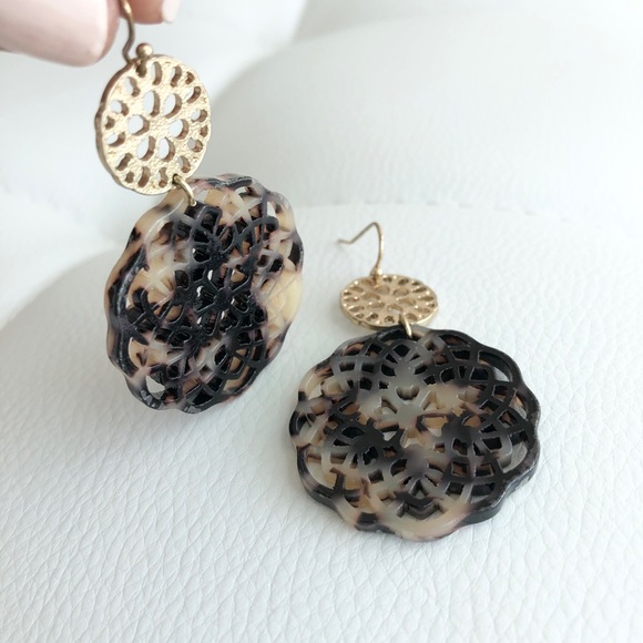 Black Tan Gold Earrings - Picture 2 of 3